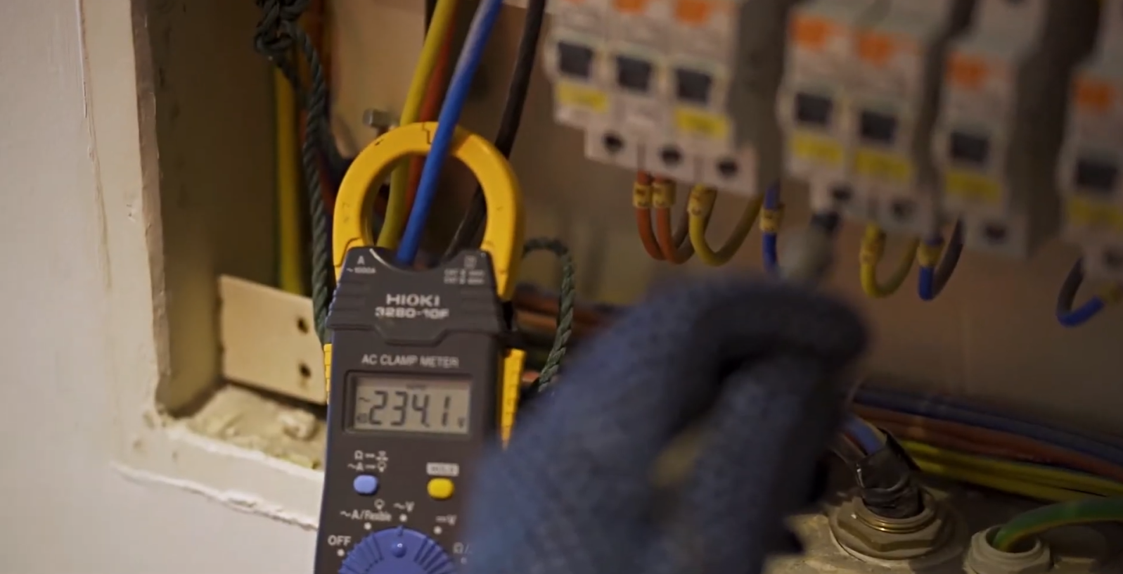 Electrician Cost in Dubai